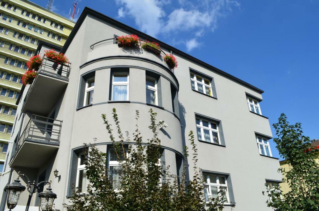 Hostel Gwarek Катовіце Екстер'єр фото